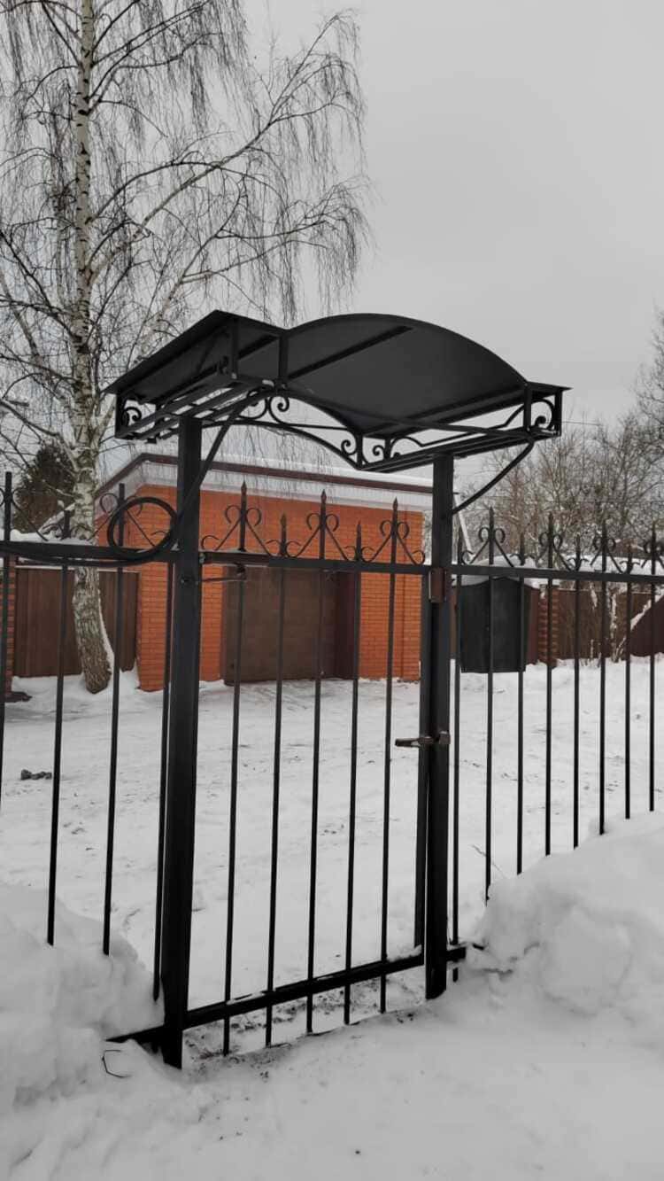 Открывающиеся ворота Куровское