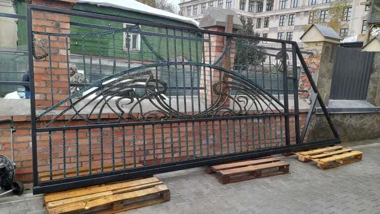 Гаражные секционные ворота Куровское